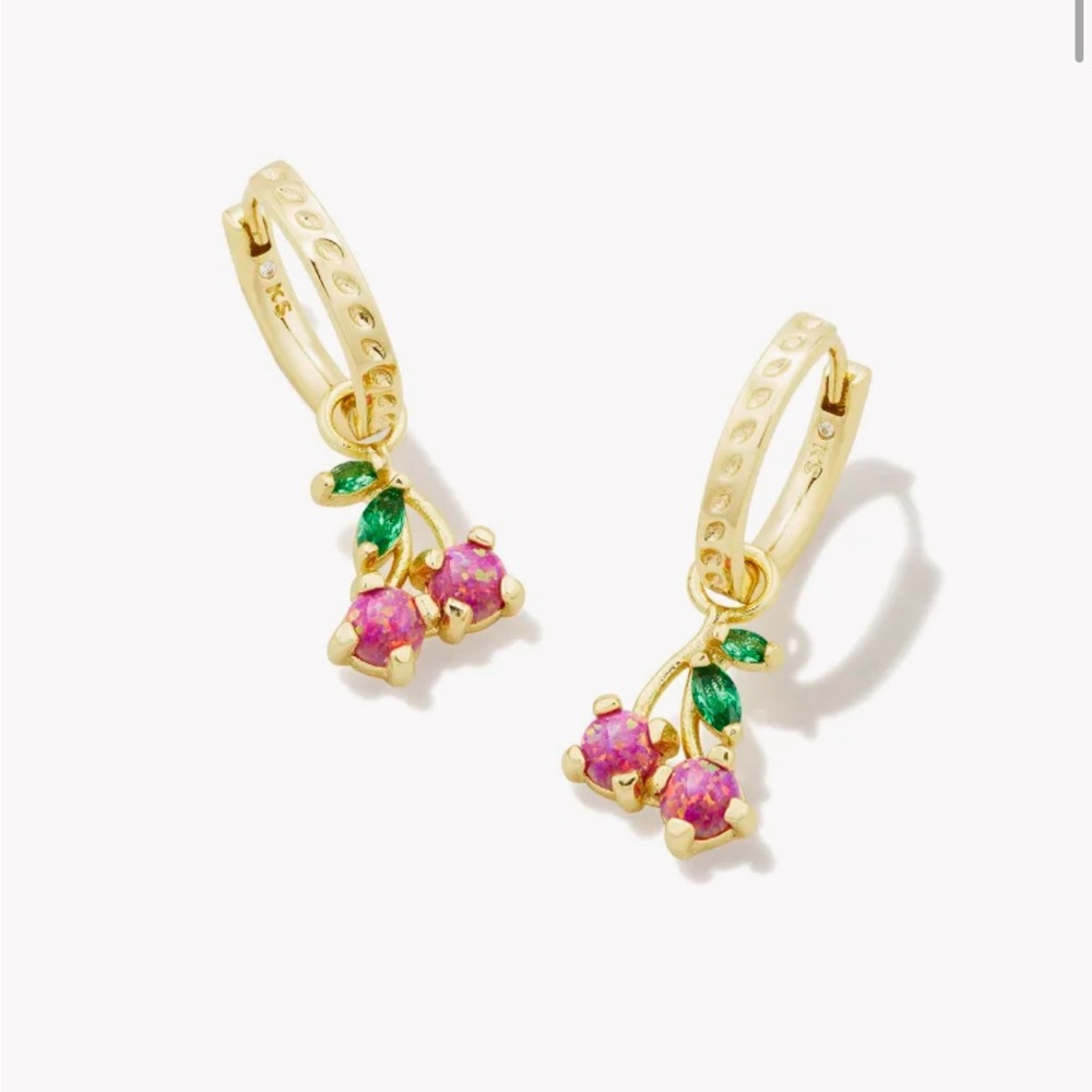 Kendra Scott Cherry Huggies